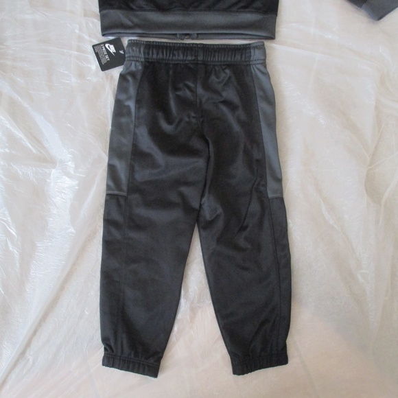 Nike Boys Tracksuit 2 Piece Black Gray 86C389-693 Brand New with Tags - Picture 8 of 8